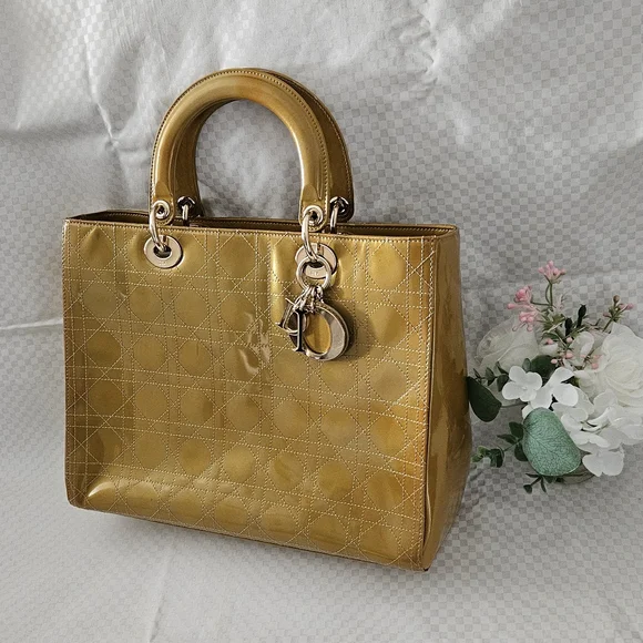 Christian Dior Cannage Lady Dior Gold Enamel Luxury Hand Bag (LIMITED EDITION) - Picture 2 of 16